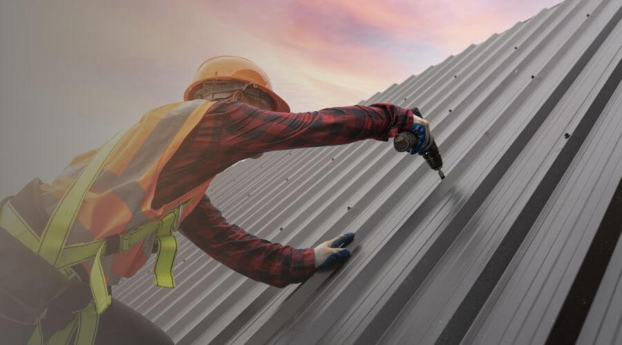 Professional gutter cleaning in Avondale Estates, GA